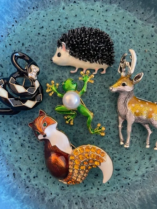 Woodland Animal Brooch Bundle Hedgehog Deer Fox Forest Cottagecore Jewelry Set - Picture 10 of 10